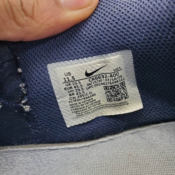 Nike Shoes Men's 11.5 Kobe Mamba Fury TB Navy Blue Sneakers CK6632-400 - Picture 3 of 16